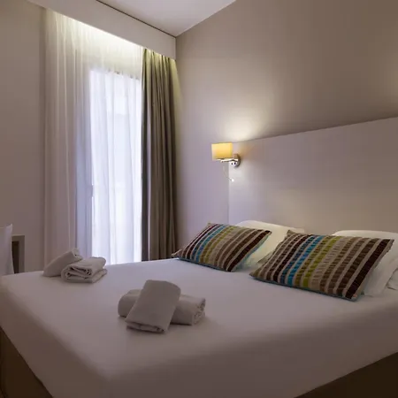 Hotel The Originals Boutique, Cassitel,