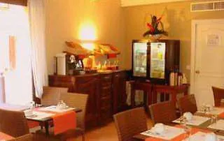 The Originals Boutique, Cassitel,